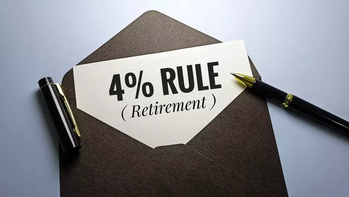 Image of an envelope with the text: 4% RULE (retirement) on a card inside.